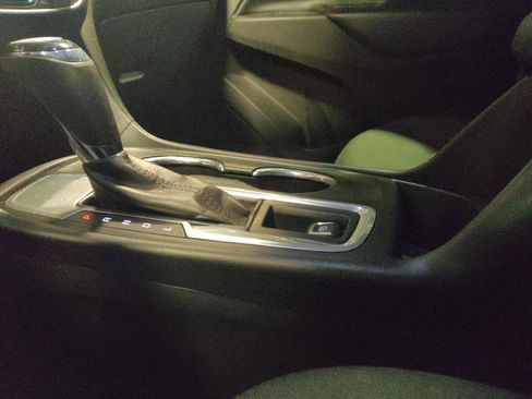 Used 2019 Chevrolet Equinox LT FWD image 26