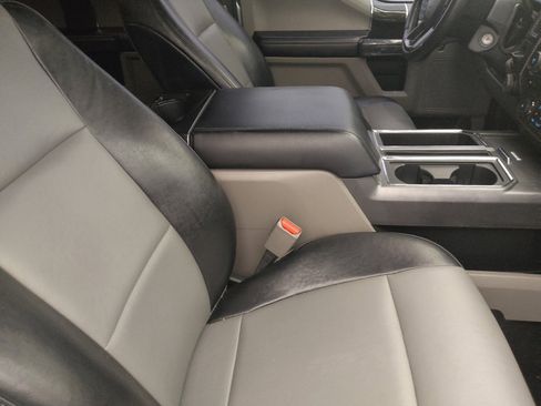 Used 2016 Ford F150 XLT w/ Equipment Group 302A Luxury image 21