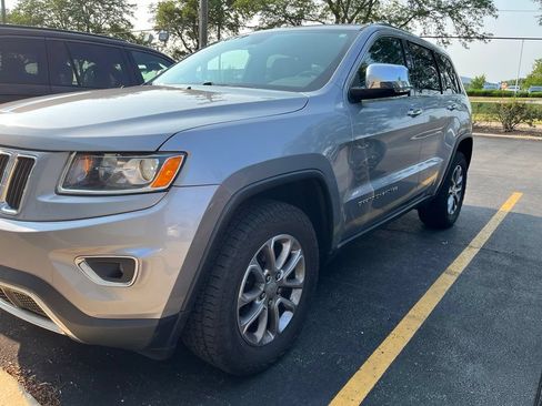 Used 2016 Jeep Grand Cherokee Limited AWD/4WD image 2