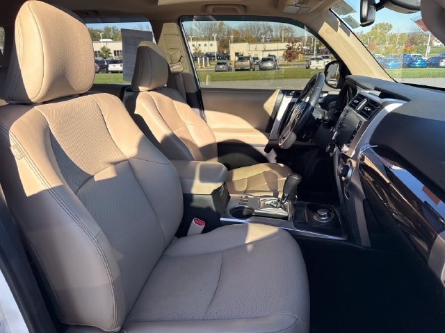 Used 2023 Toyota 4Runner Limited AWD/4WD image 13