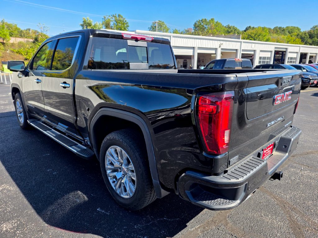 Used 2025 GMC Sierra 1500 Denali AWD/4WD image 6