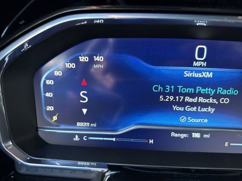 Used 2023 Chevrolet Silverado 1500 LT w/ Z71 Off-Road Package image 28