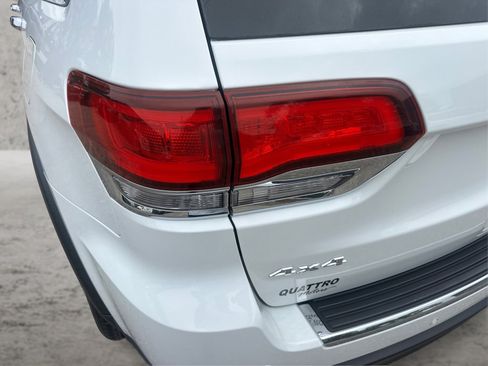 Used 2020 Jeep Grand Cherokee Limited w/ Luxury Group II AWD/4WD image 21