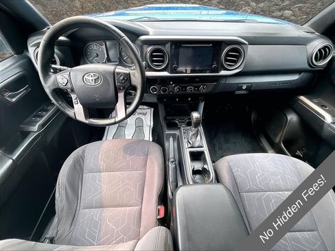 Used 2016 Toyota Tacoma TRD Sport w/ Towing Package AWD/4WD image 14