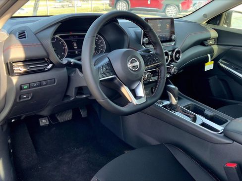 New 2025 Nissan Sentra SR w/ SR Premium Package image 9