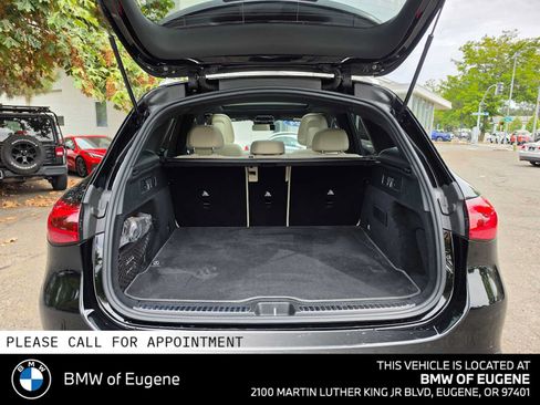 Used 2024 Mercedes-Benz GLC 300 4MATIC image 18