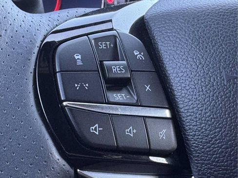 Used 2025 Ford Explorer ST-Line w/ ST-Line Street Pack AWD/4WD image 6