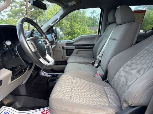 Used 2017 Ford F150 XLT w/ Equipment Group 302A Luxury RWD image 12