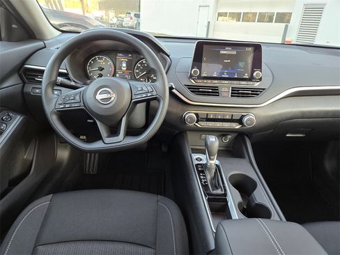New 2025 Nissan Altima 2.5 S image 7