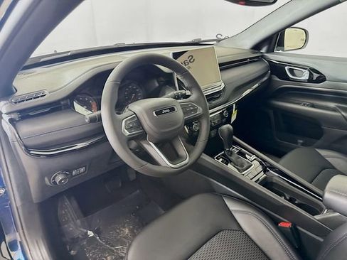 New 2026 Jeep Compass Latitude AWD/4WD image 9