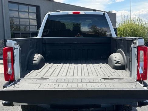 Used 2024 Ford F250 XLT w/ FX4 Off-Road Package AWD/4WD image 7