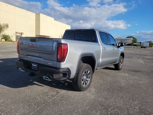 Used 2024 GMC Sierra 1500 AT4 w/ AT4 Preferred Package image 12