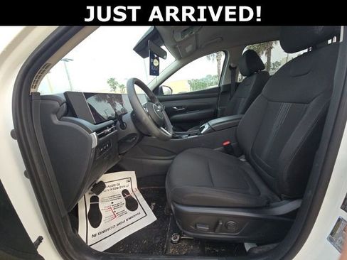 Certified 2025 Hyundai Tucson SEL FWD image 12