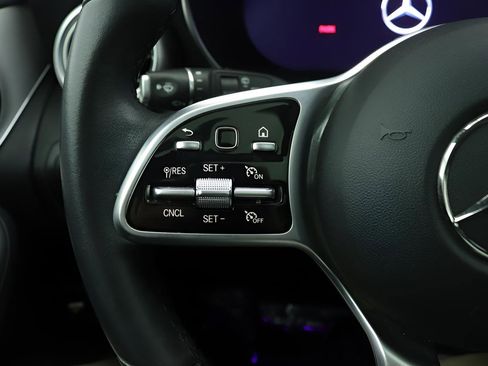 Certified 2022 Mercedes-Benz GLC 300 image 10