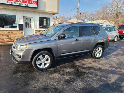 Used 2012 Jeep Compass Latitude image 2
