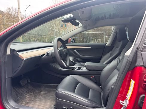 Used 2023 Tesla Model 3 Standard Range image 5