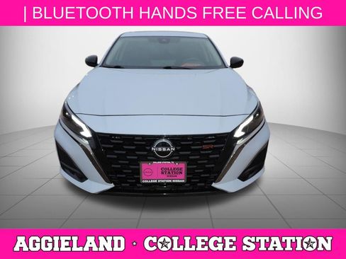 Certified 2025 Nissan Altima 2.5 SR w/ SR Premium Package FWD image 10