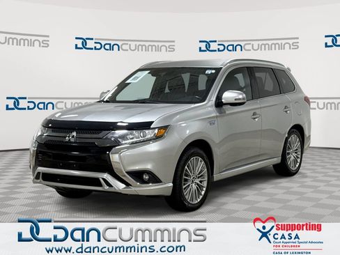 Used 2022 Mitsubishi Outlander LE AWD/4WD image 1
