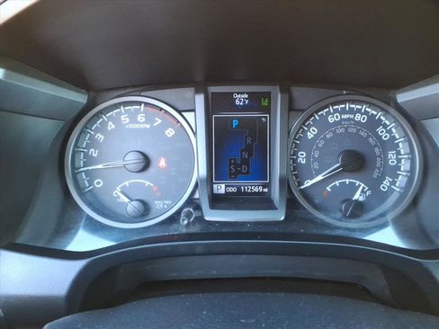 Certified 2019 Toyota Tacoma TRD Off-Road image 19