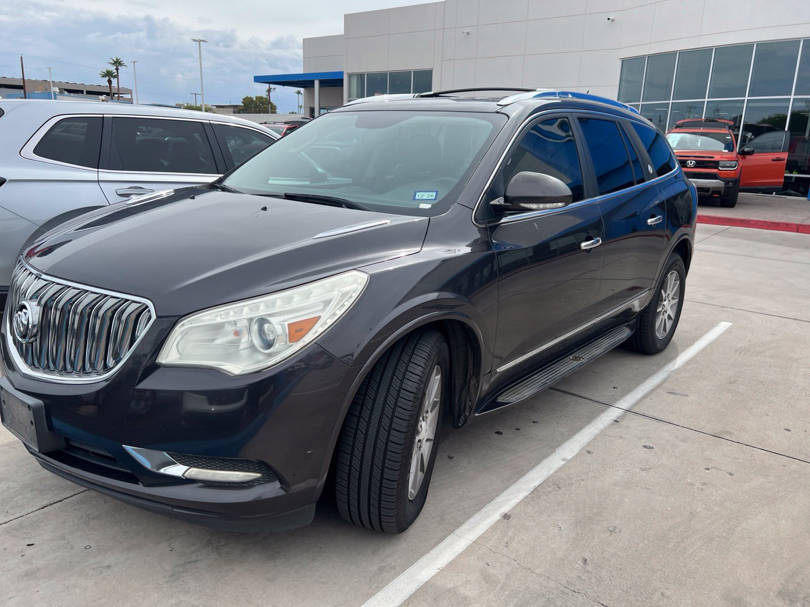 Used 2014 Buick Enclave Leather FWD image 4