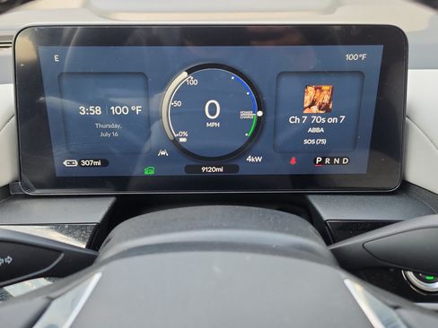 Used 2025 Honda Prologue Touring image 10