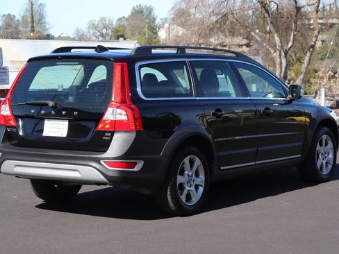 Used 2010 Volvo XC70 3.2 image 9