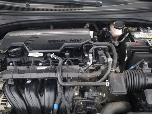 Used 2022 Hyundai Elantra SEL w/ Convenience Package FWD image 28