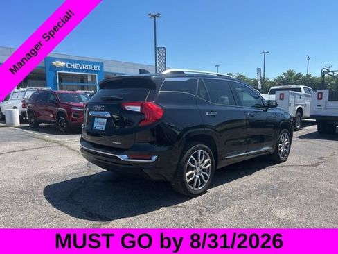 Used 2023 GMC Terrain Denali AWD/4WD image 3