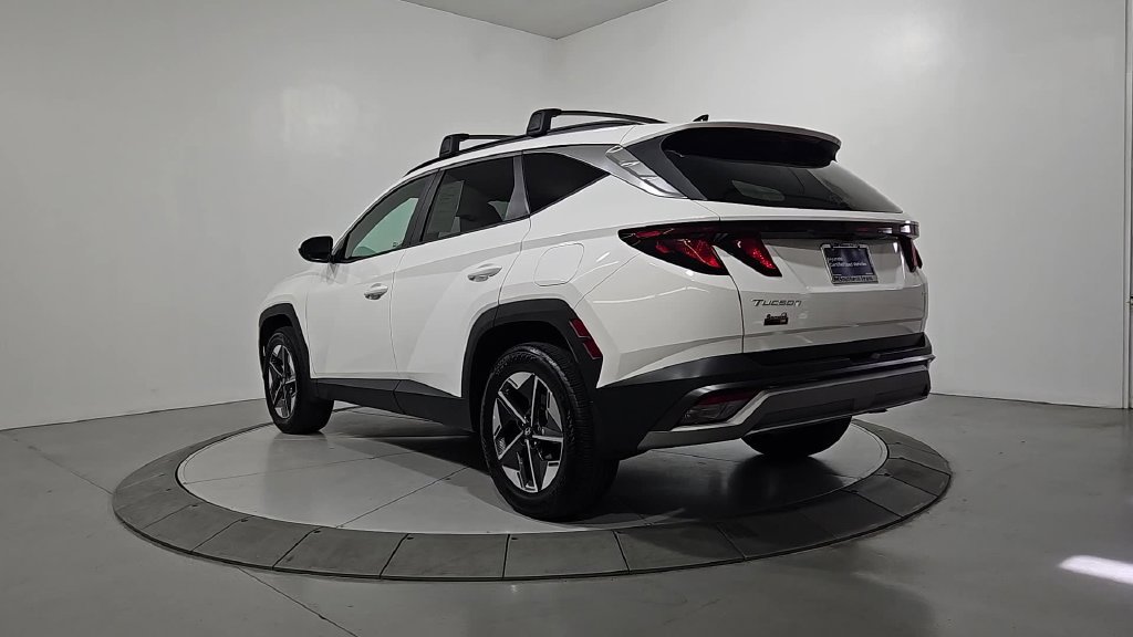 Certified 2025 Hyundai Tucson SEL AWD/4WD image 3