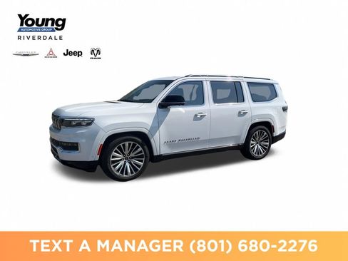 Used 2023 Jeep Grand Wagoneer Series III AWD/4WD image 1