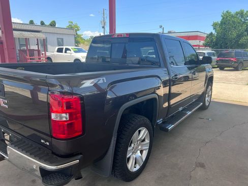 Used 2015 GMC Sierra 1500 SLE w/ SLE Value Package AWD/4WD image 4