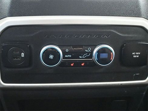 Used 2023 Ford Expedition Max Limited image 17