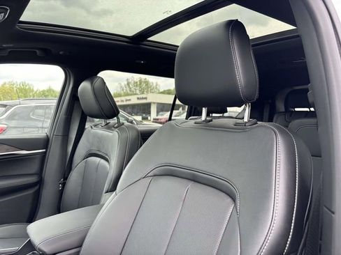 New 2026 Jeep Grand Cherokee L Limited AWD/4WD image 17