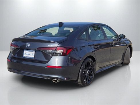 Used 2025 Honda Civic Sport image 4