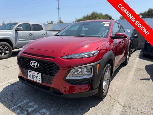 Used 2021 Hyundai Kona SE FWD image 2