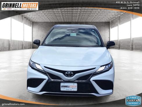 Used 2024 Toyota Camry FWD image 2