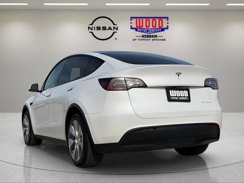 Used 2020 Tesla Model Y Performance image 5