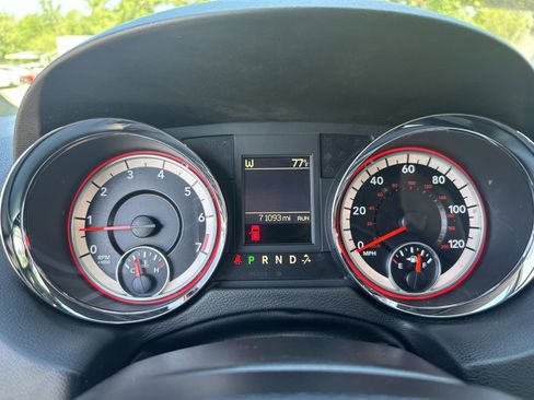 Used 2019 Dodge Grand Caravan GT FWD image 28