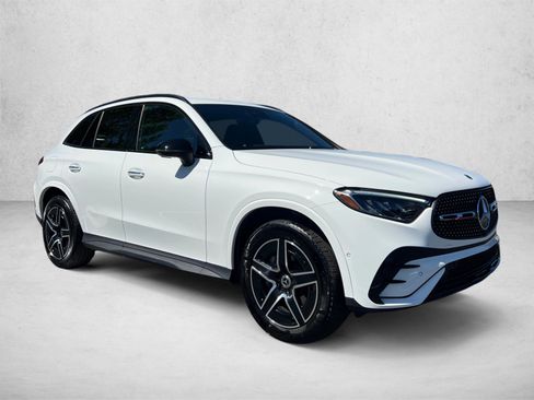 Certified 2026 Mercedes-Benz GLC 300 4MATIC image 3