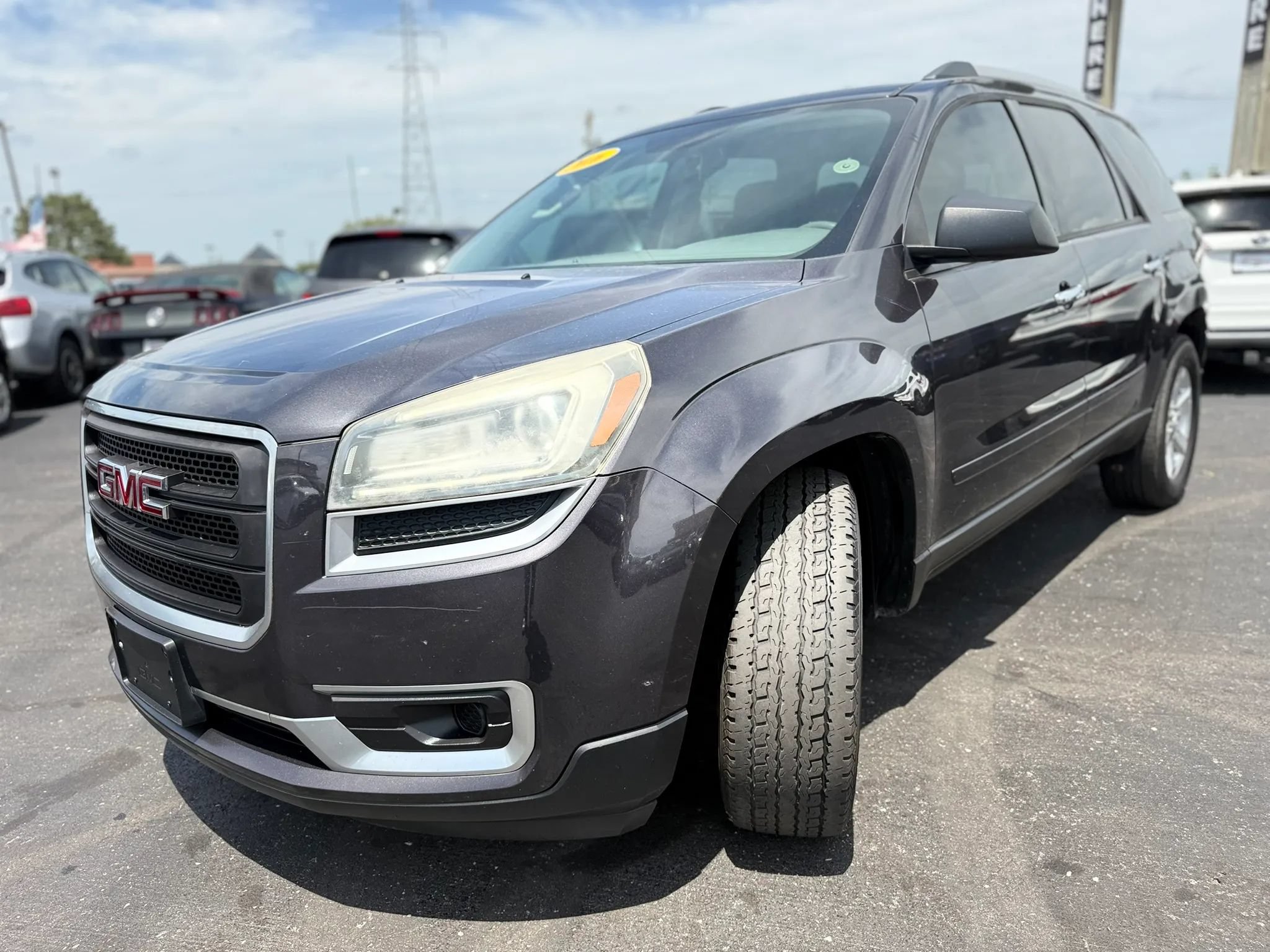 Used 2016 GMC Acadia SLE FWD image 11