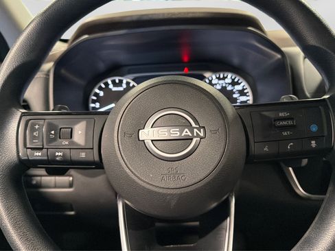 Used 2023 Nissan Rogue SV AWD/4WD image 21