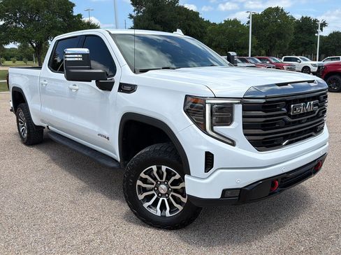 Used 2023 GMC Sierra 1500 AT4 w/ Technology Package AWD/4WD image 1