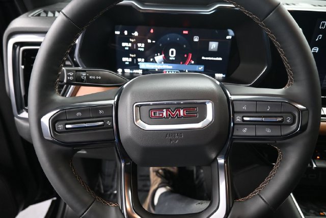 Used 2025 GMC Canyon AT4 w/ Nightfall Edition AWD/4WD image 35