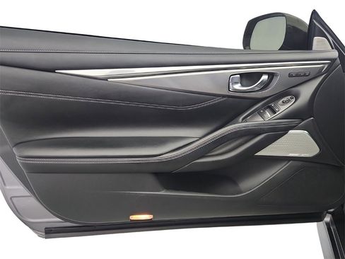 Used 2019 INFINITI Q60 3.0t Luxe w/ Essential Package image 21