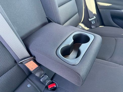 Used 2023 Chevrolet Malibu LT image 37