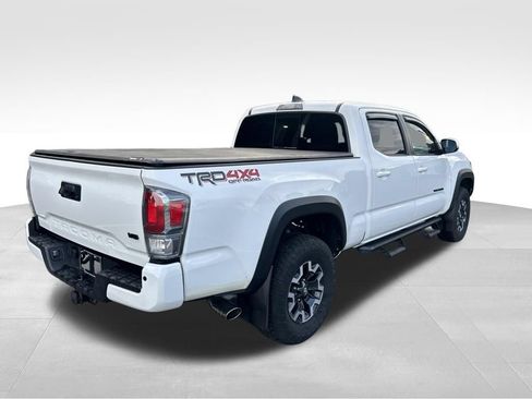 Certified 2022 Toyota Tacoma TRD Off-Road w/ Technology Package AWD/4WD image 6