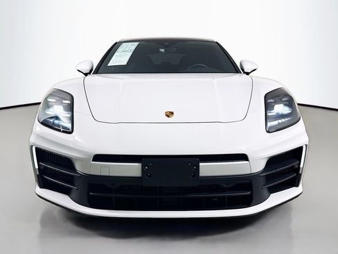 Used 2024 Porsche Panamera RWD image 2