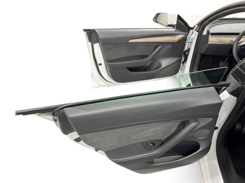 Certified 2023 Tesla Model 3 Standard Range RWD image 10