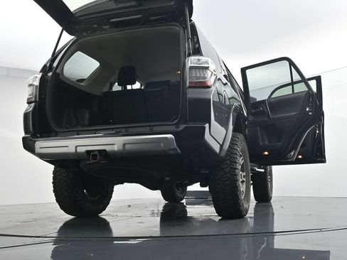 Used 2019 Toyota 4Runner TRD Off-Road AWD/4WD image 30
