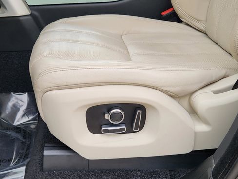 Used 2017 Land Rover Range Rover HSE AWD/4WD image 19